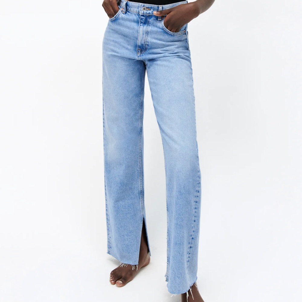 Zara wide leg 90s jean w slit hem